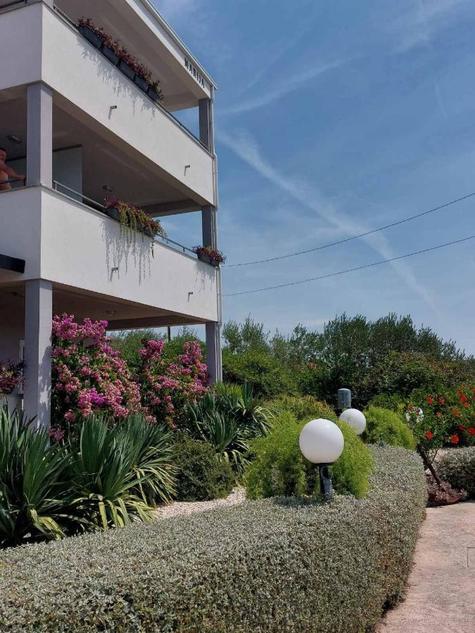 Apartments Marija Anchor Zadar Bagian luar foto